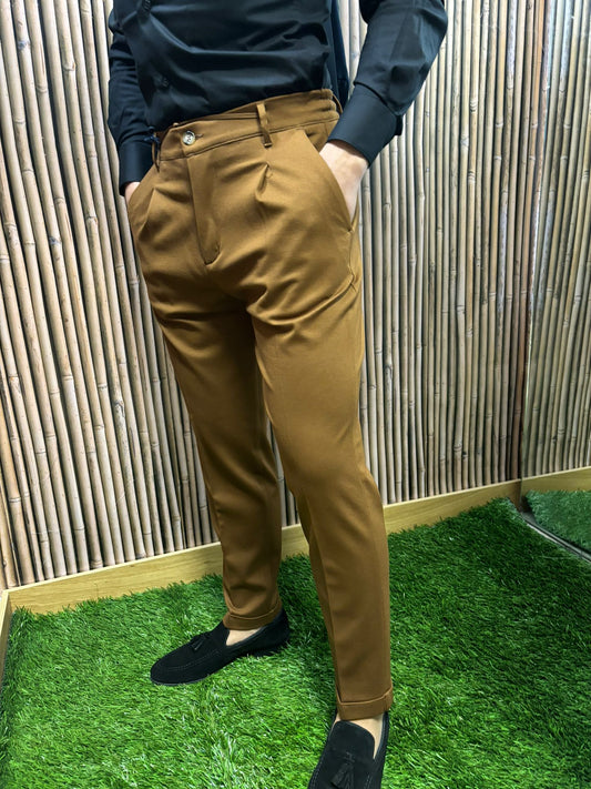 Pantaloni modello Pantalaccio elasticizzato in Punto Milano