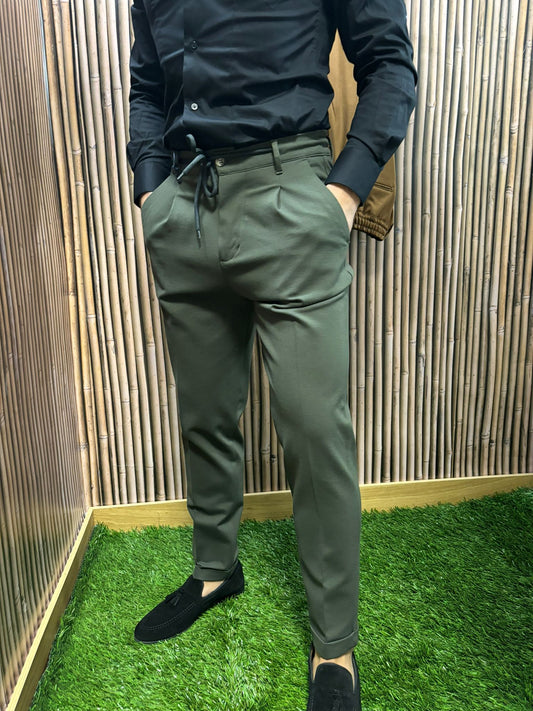 Pantaloni modello Pantalaccio elasticizzato in Punto Milano