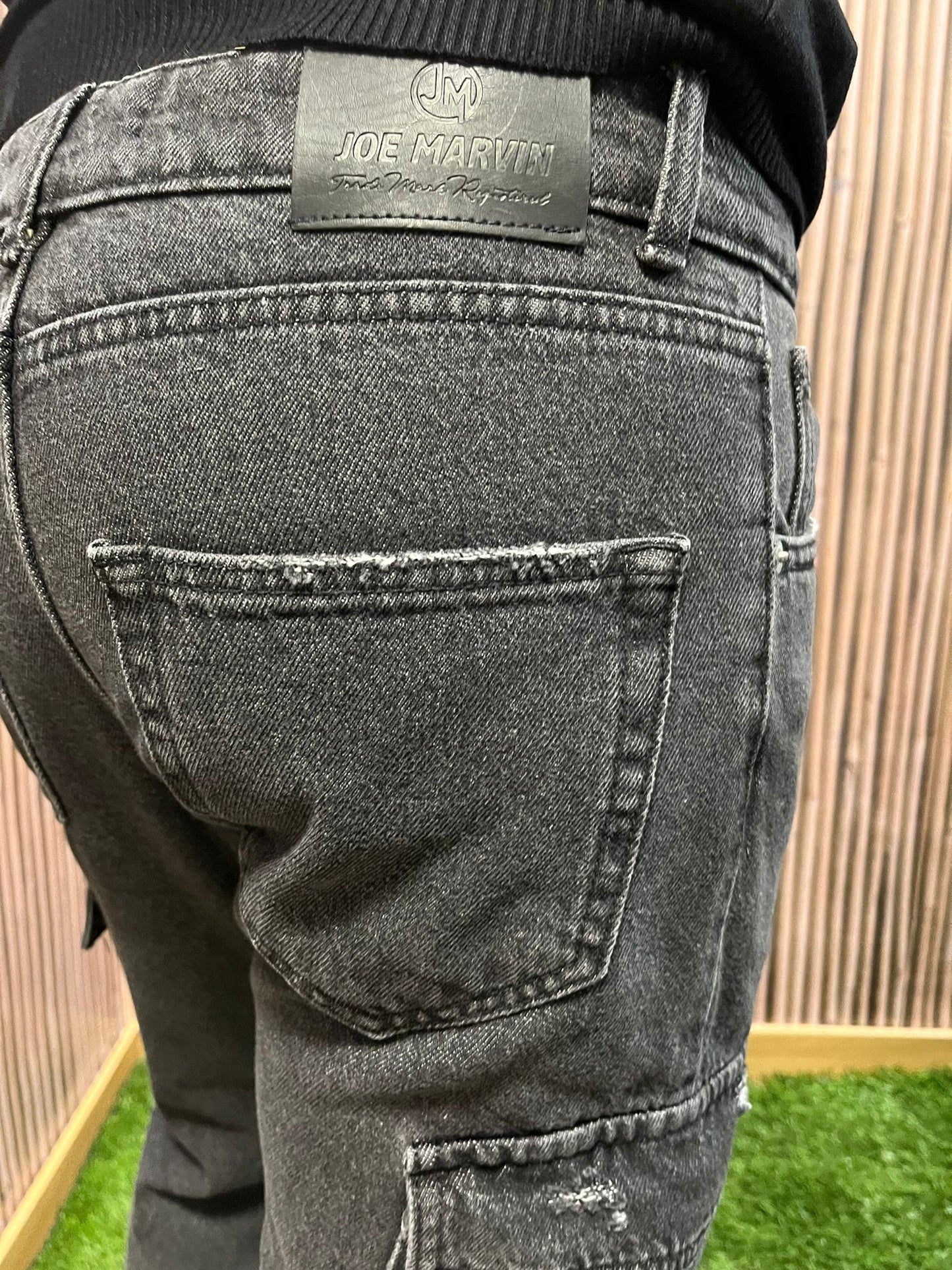 Jeans cargo con tasconi