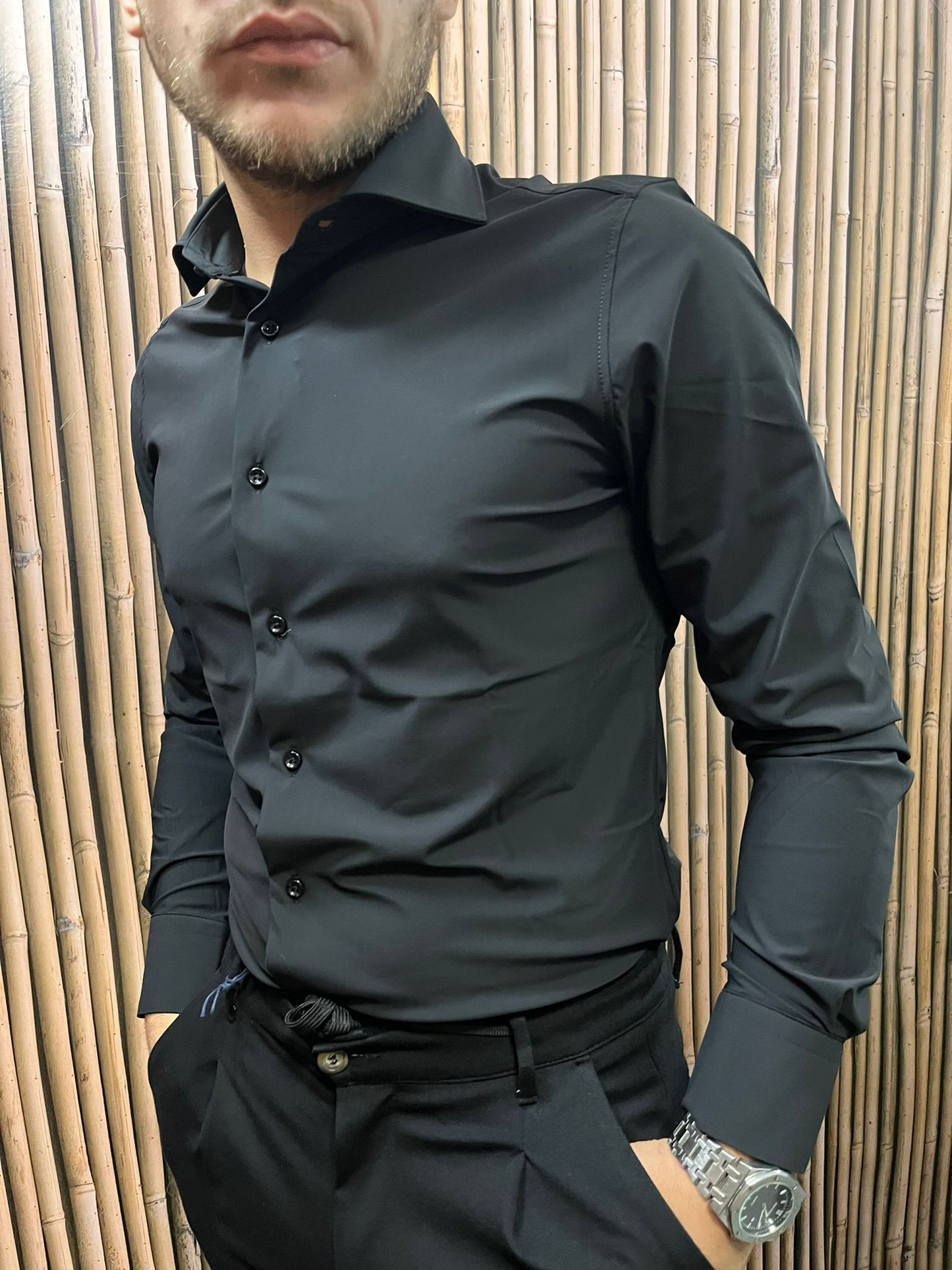 Camicia performance elasticizzata con collo francese