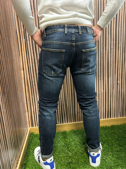 Jeans Slim Fit lavaggio scuro